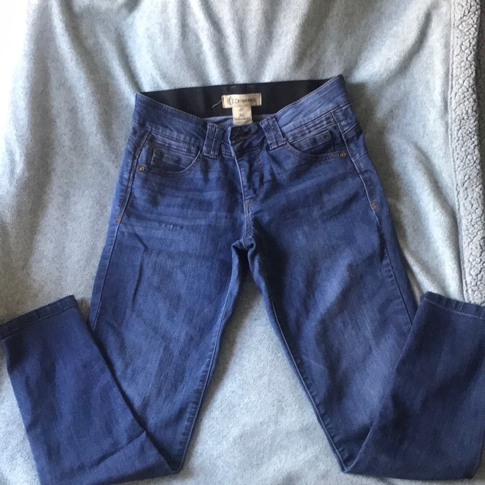 Stretchy waisted jeans